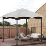 Close-up of the gazebo canopy made of UV-protected, water-repellent polyester fabric.