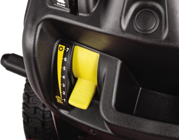 The 7-speed manual transmission of the Riding Lawn Mower for precise control and customized performance.